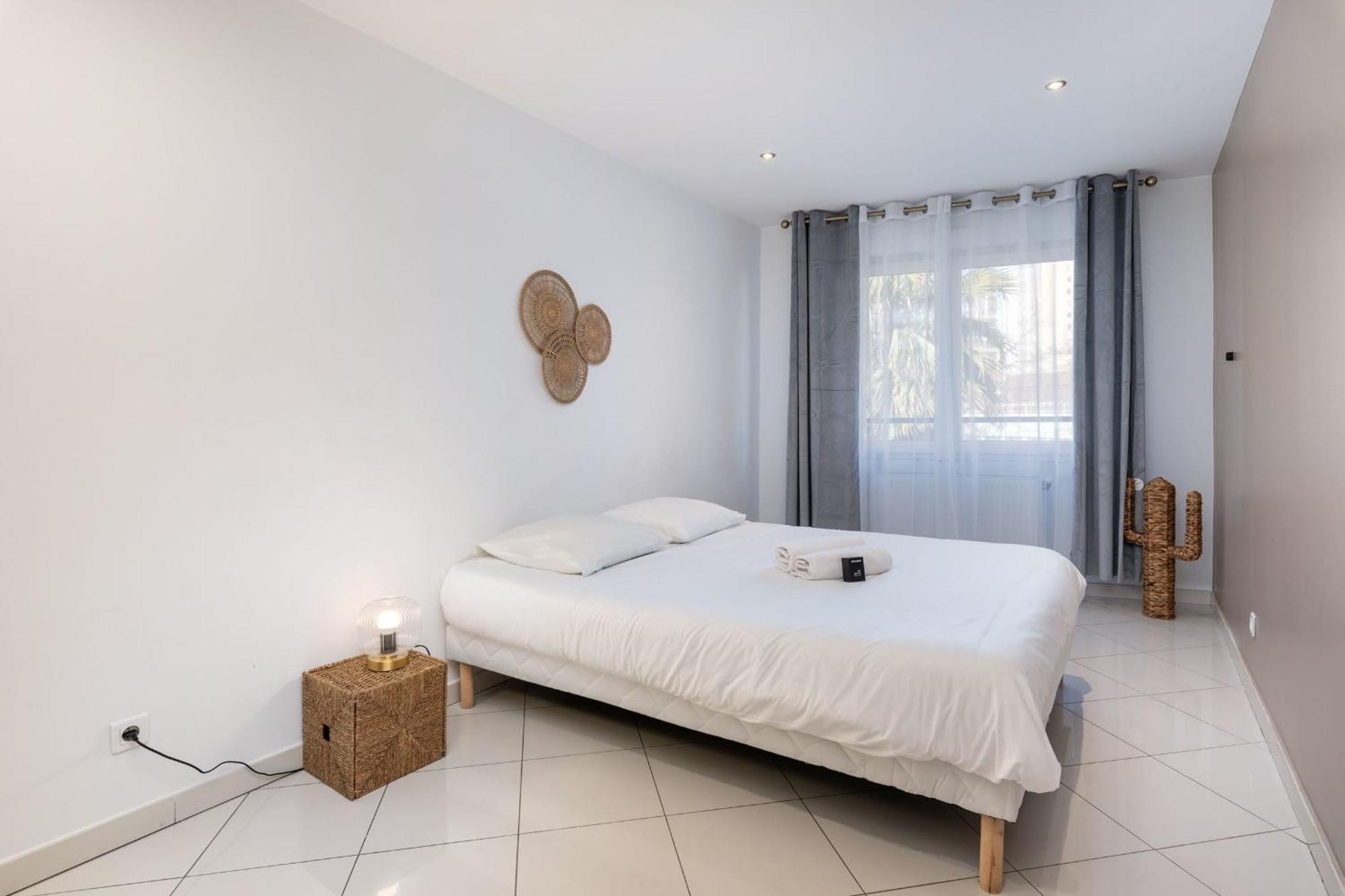 Maison Frappaz - 4 Bedrooms With Garden Villeurbanne Ngoại thất bức ảnh