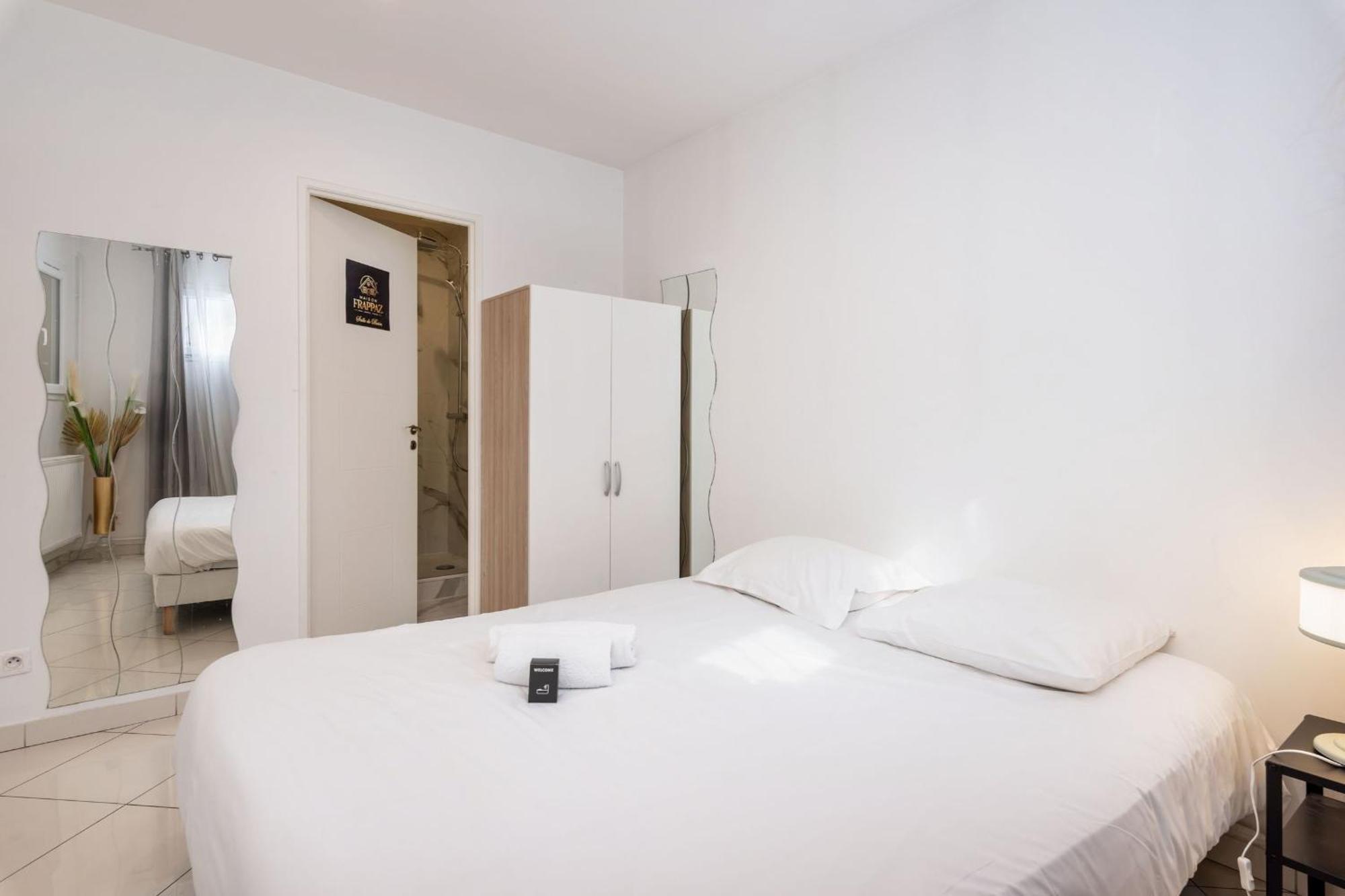 Maison Frappaz - 4 Bedrooms With Garden Villeurbanne Ngoại thất bức ảnh